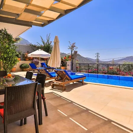3 Bedroom - Close To The Center