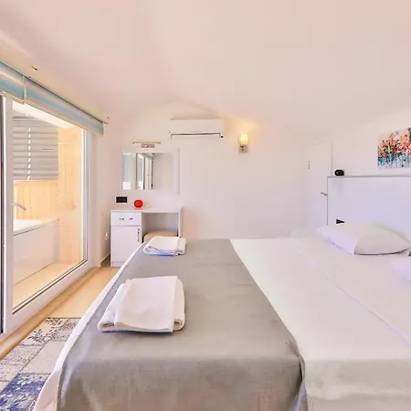 3 Bedroom - 3547