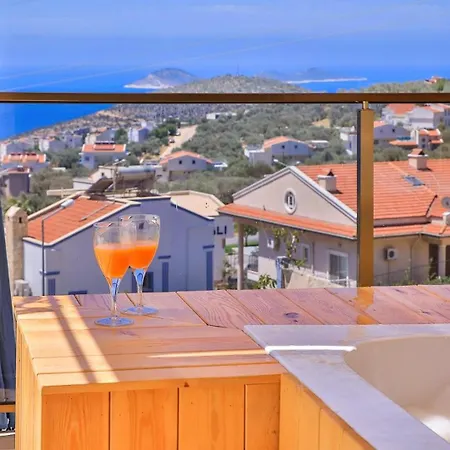 3 Bedroom - Close To The Center Villa