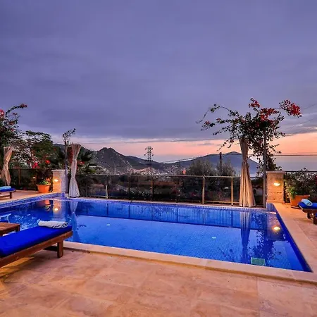 Villa 3 Bedroom - Close To The Center *