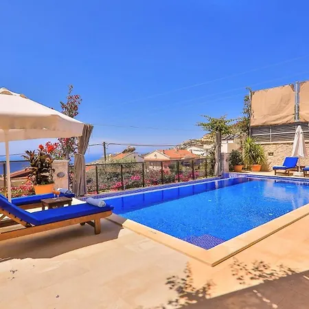 Villa 3 Bedroom - Close To The Center