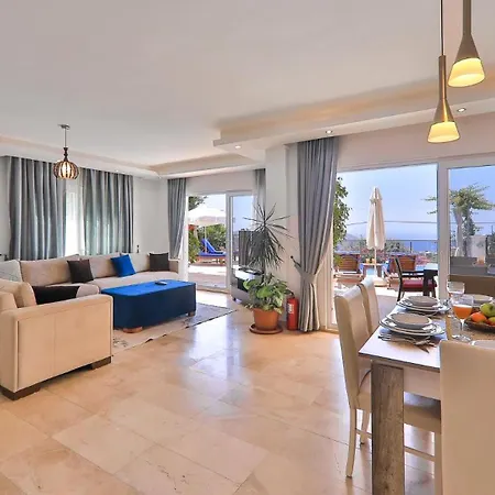 Villa 3 Bedroom - Close To The Center *